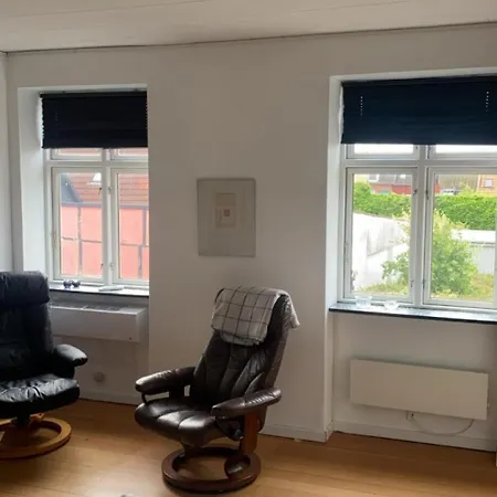 Byens Bed And Bath 2*