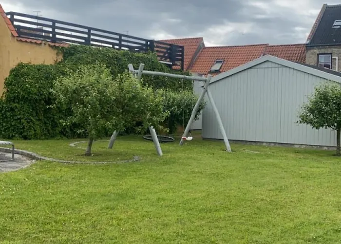 Byens Bed And Bath 2*